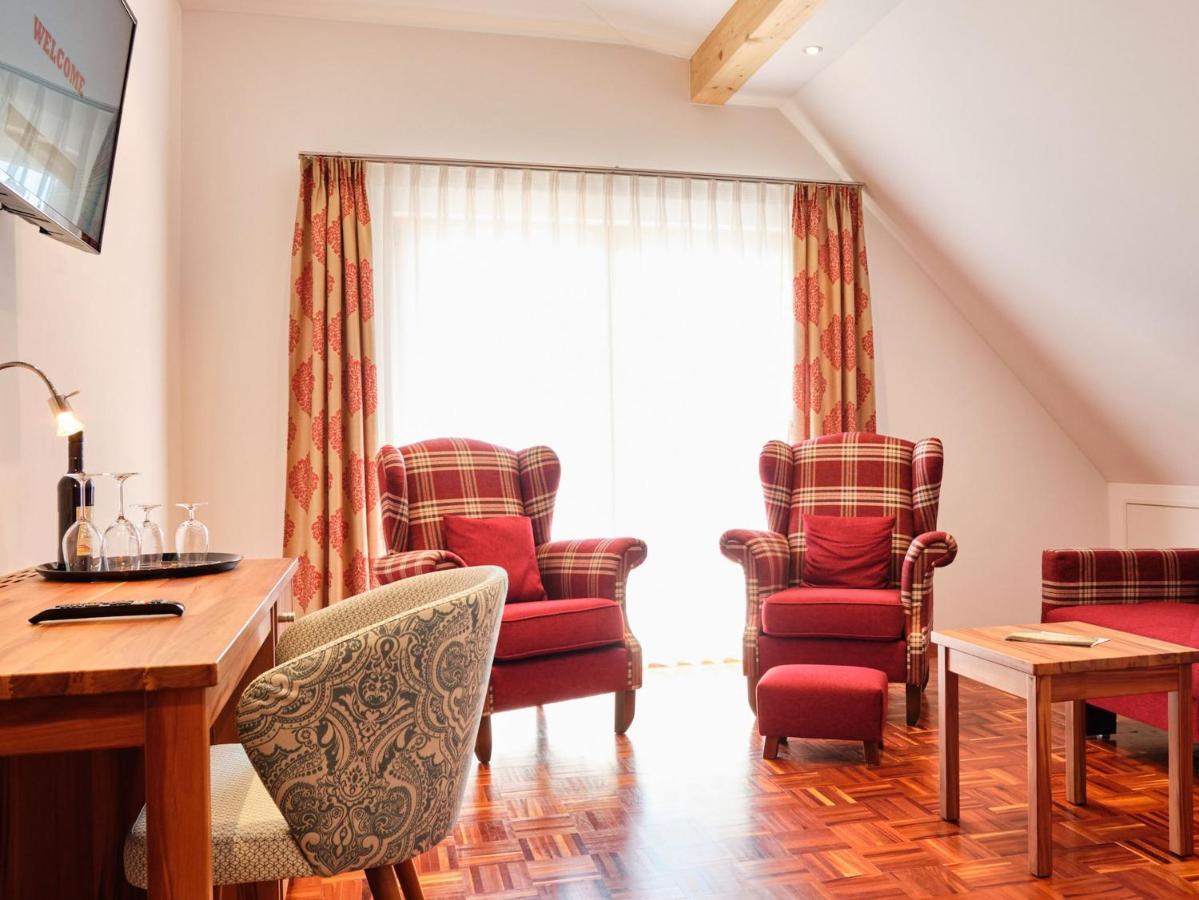 Hotel Hornstein - Weingut, Vinothek & Gastronomie نوننهورن المظهر الخارجي الصورة